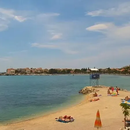 شقة A3 - Apt With 2 Balconies 5 Min Walking To Beach سبليت